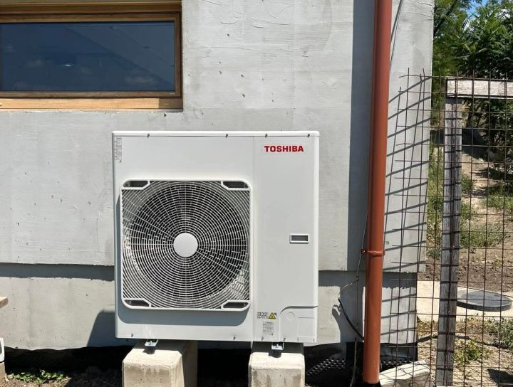 Montáž tepelného čerpadla Toshiba HWT-801H8W-E - RD Popice