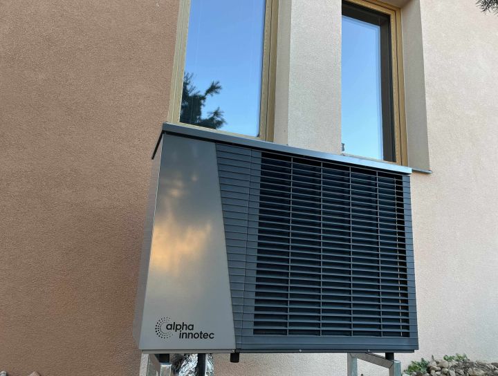 Montáž tepelného čerpadla Alpha Innotec Hybrox 8 - RD Vyškov