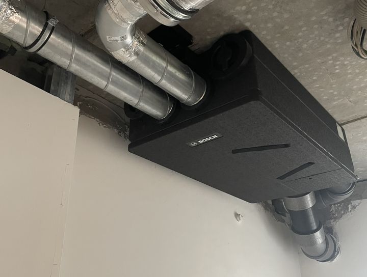 Montáž rekuperae Bosch V40000CC 120 B - RD Podivín